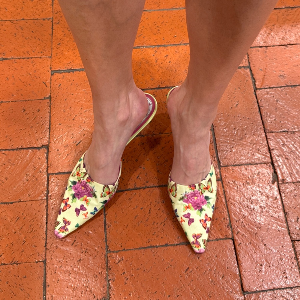 BCBGirls Yellow Floral & Butterfly Kitten Heeled Mule - Picture 6 of 6